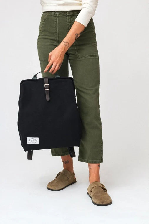 Backpack_Black2
